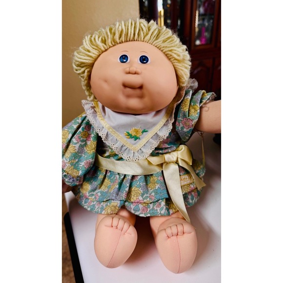 Vintage Cabbage Patch Kids doll blonde blue eyes floral dress and shorts - Picture 1 of 12